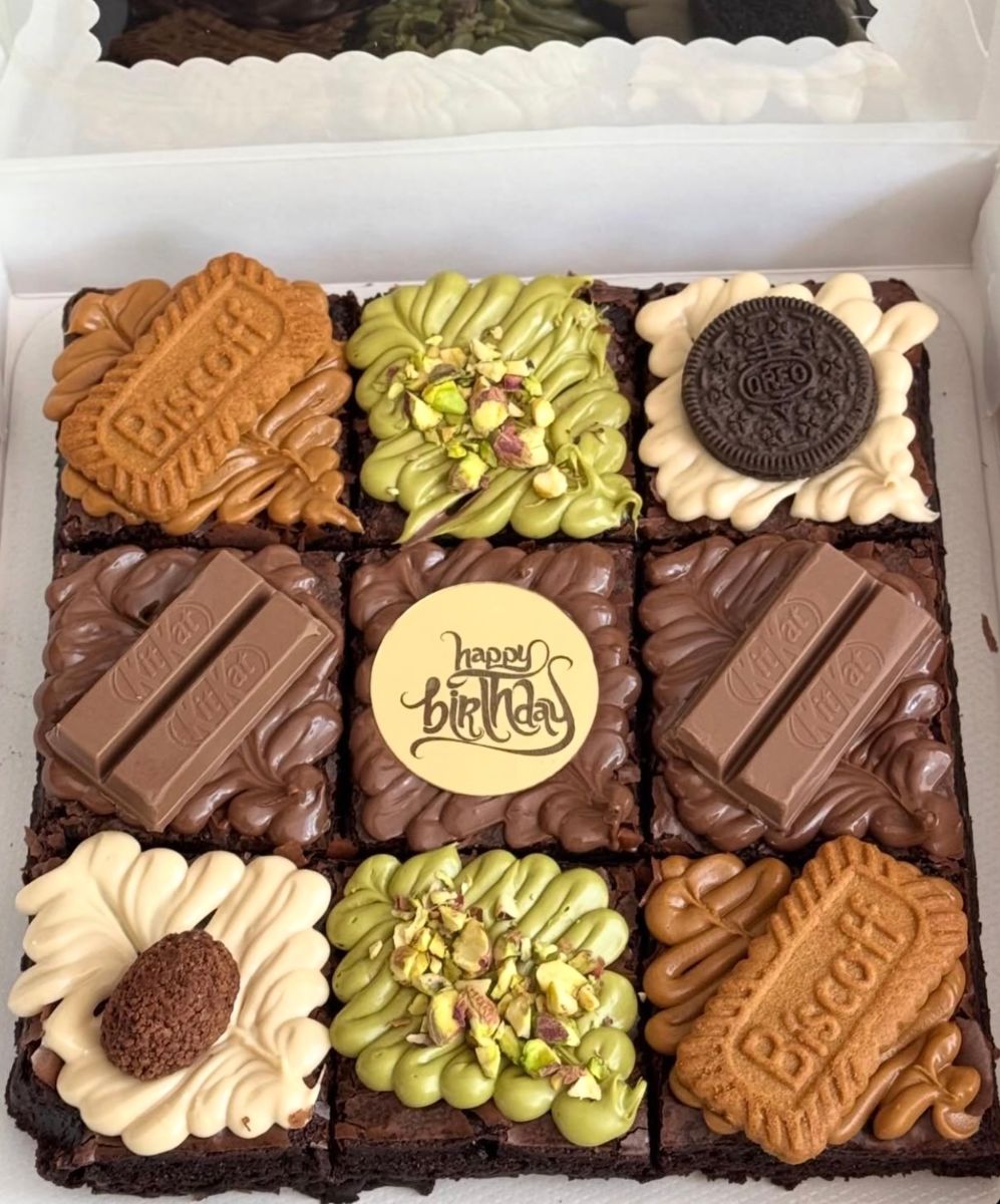 Nine o'Clock Brownie Cake — Brownie Cakes by Choc & Cherry